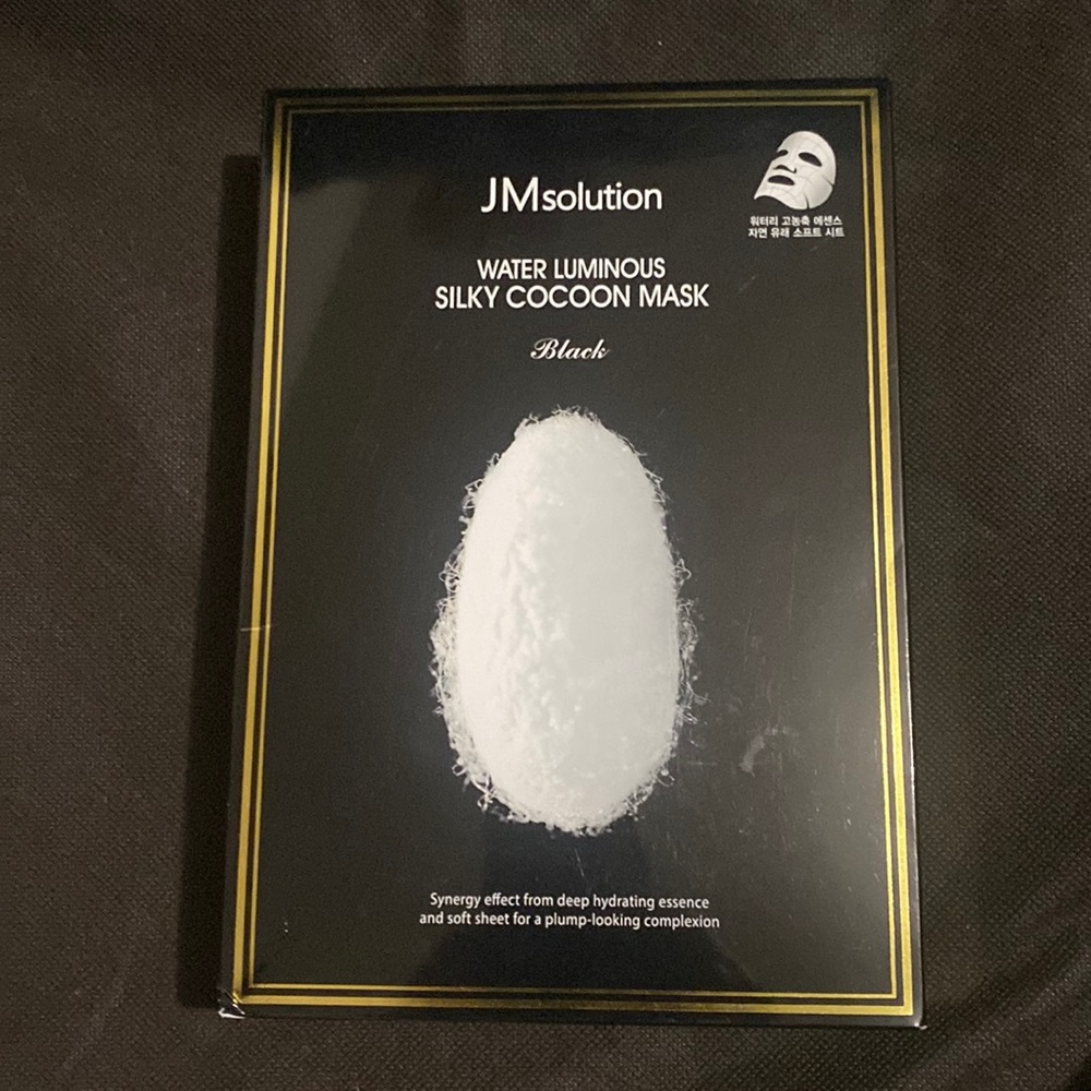 JM solution wateruminious silky cocoon mask - blk 10 pieces